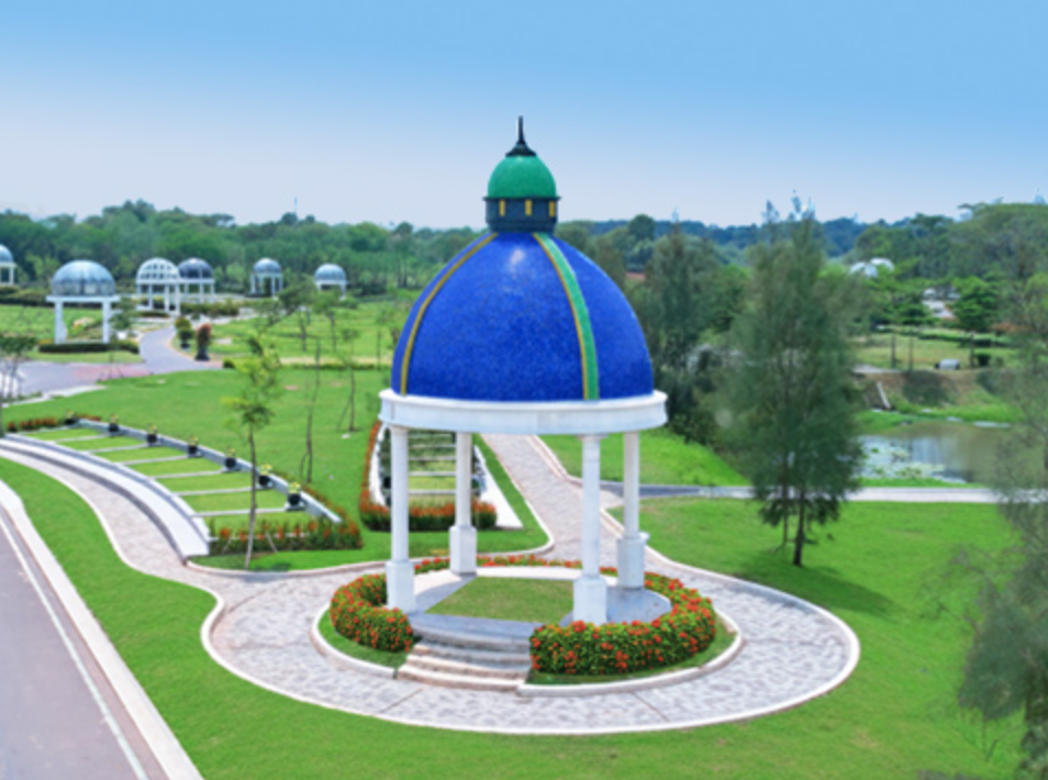 Pavilion - Universal Area - San Diego Hills